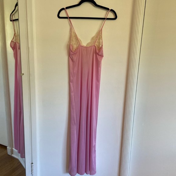 Vintage pink maxi dress 100% nylon - Picture 4 of 4